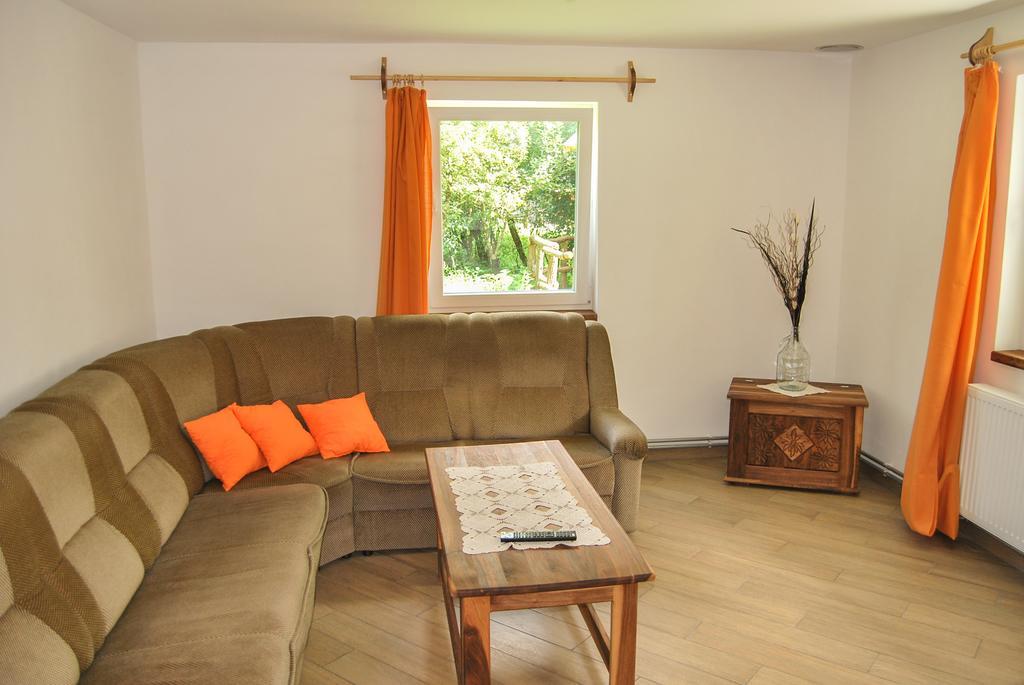 בובק Apartments Zornik מראה חיצוני תמונה